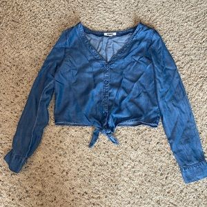 NWOT BB Dakota Small Denim Button Down Top.